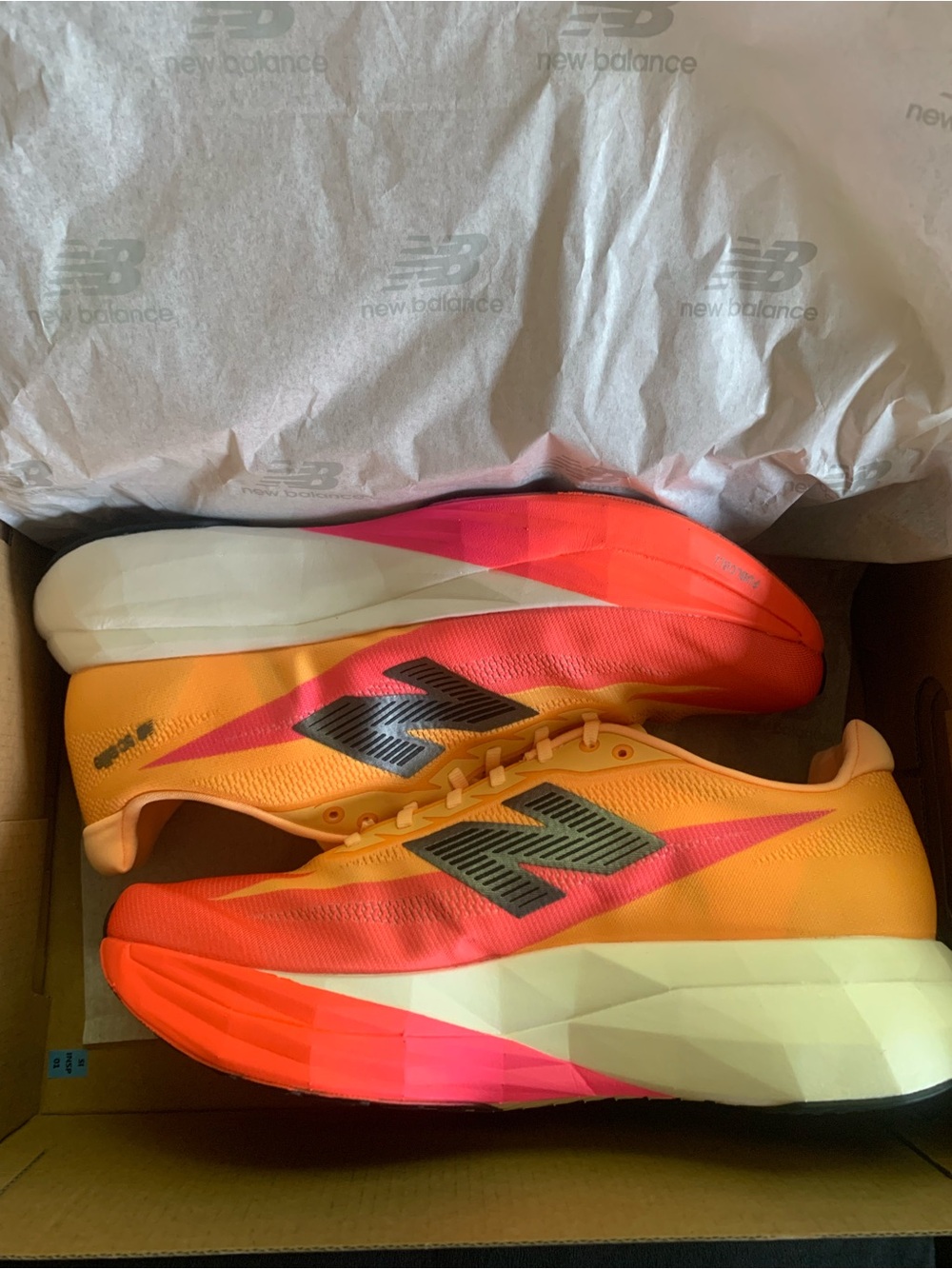 New Balance Fuelcell Supercomp. Brand new mens size 10